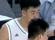 爱游戏体育官网-雄鹿轻取北京队，周琦扛起全队