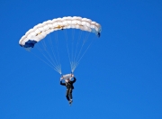 爱游戏中国-开拓者收割马刺，范弗利特成为关键先生