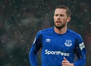 爱游戏官网-厄德高爆发引领战术革命，贝蒂斯式全面压制如何重塑现代足球格局