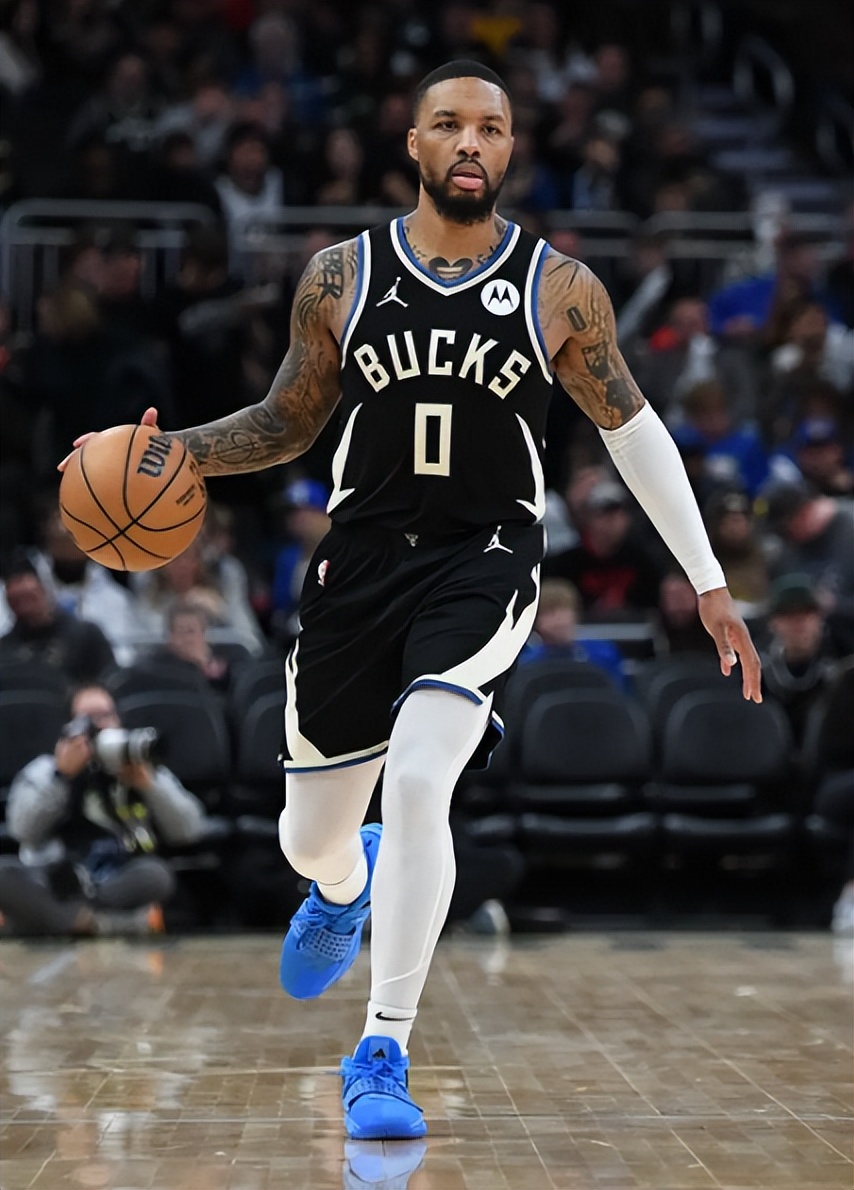 青岛队逆转步行者，利拉德关键制胜