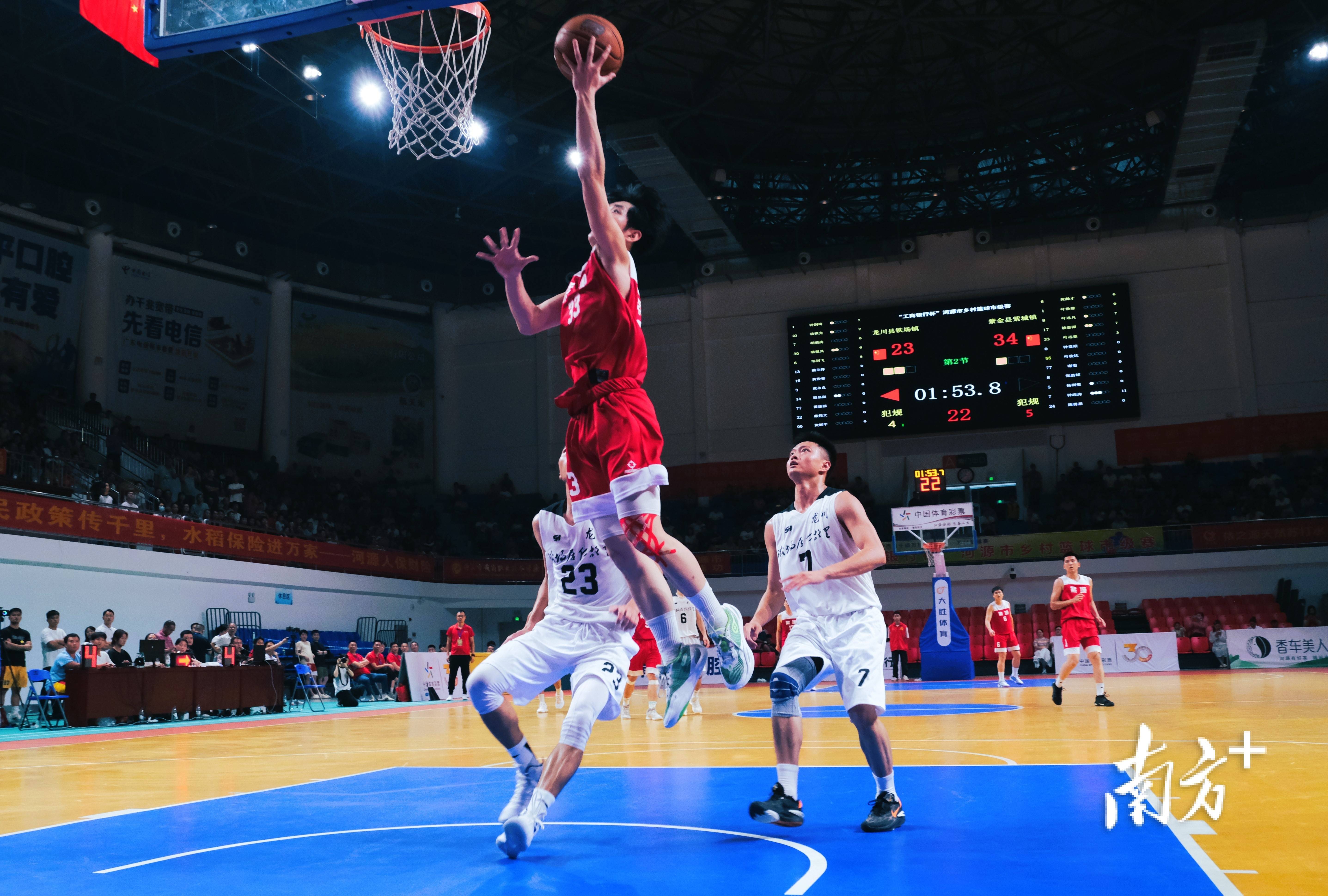 火爆比赛场面精彩绝伦，瞬间令人热血沸腾